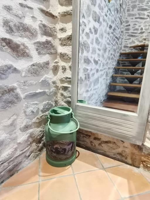 La Petite Porcherie Ladignac-le-Long Exteriör bild