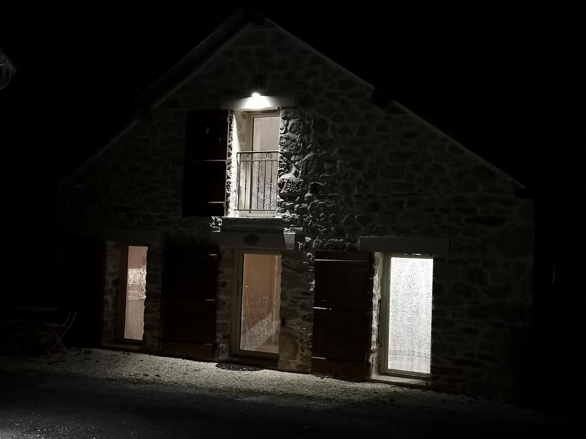 La Petite Porcherie Ladignac-le-Long Exteriör bild